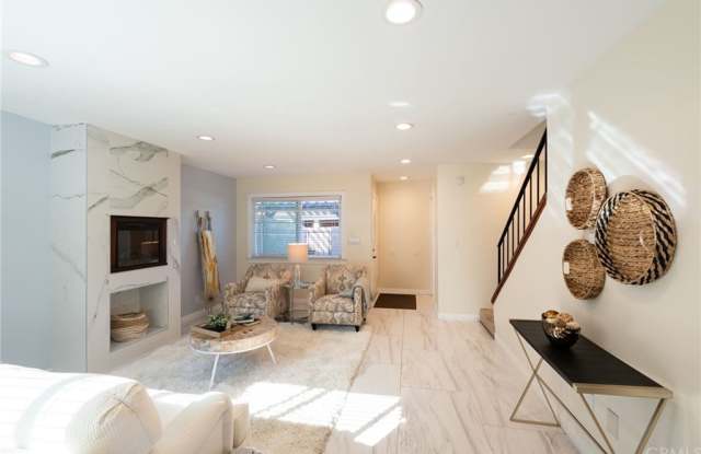 11532 186th Street Gallery 2