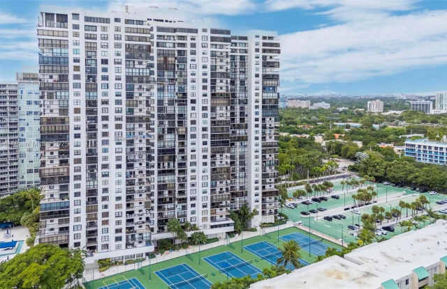 2333 Brickell Ave photos photos