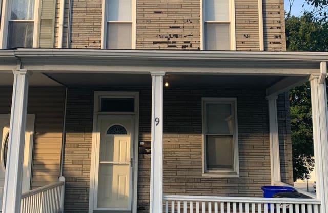 9 E Broad St. - 9 East Broad Street, Dallastown, PA 17313