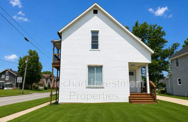 1178 1/2 W Wayne St photos photos