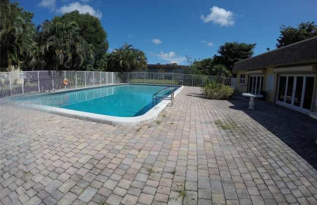 5120 SW 40th Ave photos photos