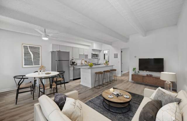 Charmel Apartments Gallery 2