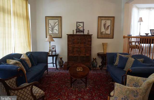 7575 LINDBERG DRIVE Gallery 4