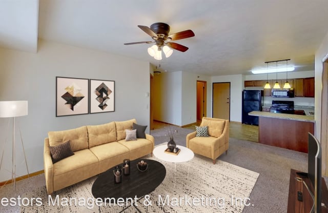 Sunset Pointe Apartments Gallery 2