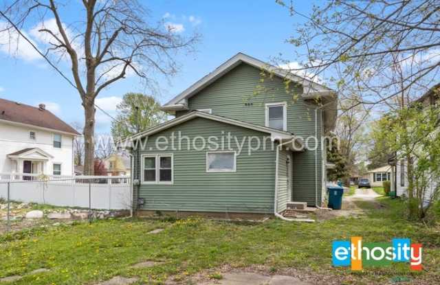 3922 Rookwood Avenue Gallery 2