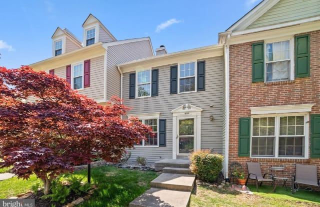 12640 MONARCH CT - 12640 Monarch Court, Lake Ridge, VA 22192