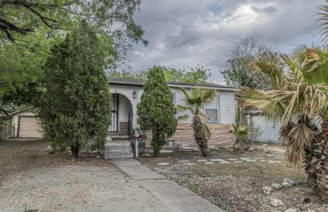 207 BRADFORD AVE photos photos