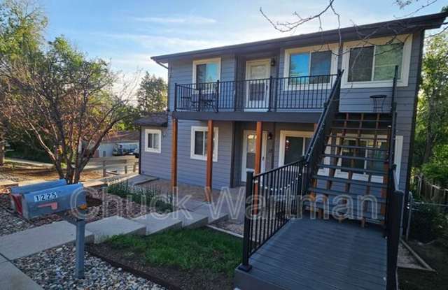 1225 N Chestnut St photos photos