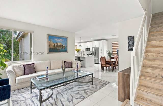 1362 Canary Island Dr Gallery 3