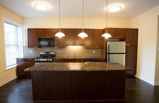 5118  S. Greenwood Gallery 2