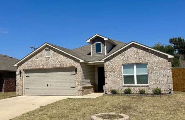 * * * $500 Move-In Special * * * Beautiful 3 Bedroom / 2 Bathroom home in Southwest Oklahoma City! * * * $500 Move-In Special * * * photos photos