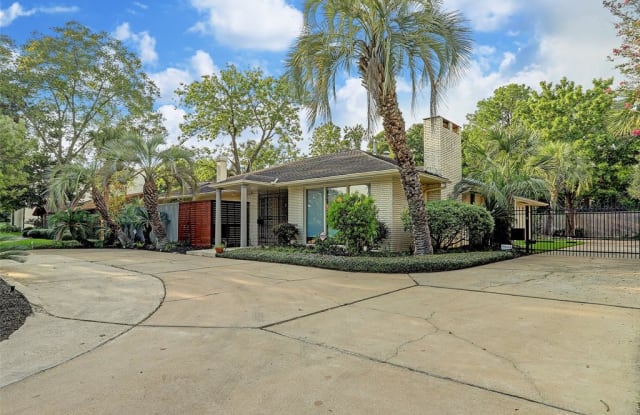 5010 N Braeswood Boulevard - 5010 North Braeswood Boulevard, Houston, TX 77096