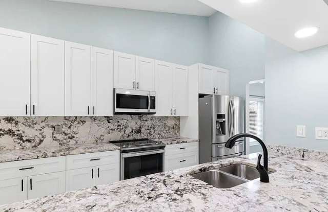 11421 Glenmont Drive Gallery 4
