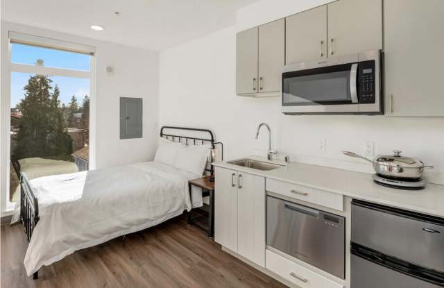 Fifty-Two Apartments - Student Housing Gallery 3