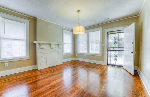 Beautifully Renovated 3BR/2BA with Open Floor Plan, Granite Counters & Central HVAC! Gallery 3
