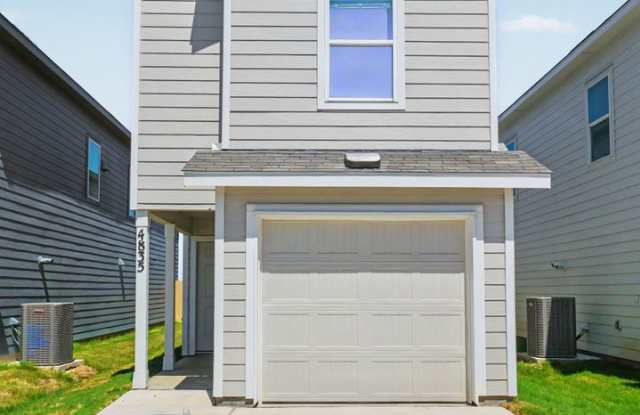 Gorgeous Open-Concept Home Near Randolph AFB - Realtor Commission: $500 photos photos