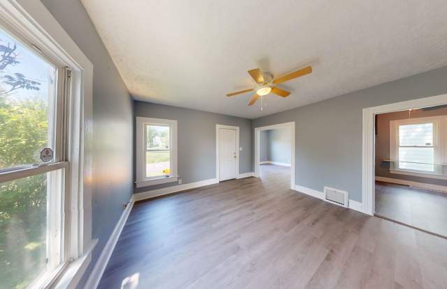 Freshly updated, 2 or 3 bedroom in Mansfield schools Gallery 3