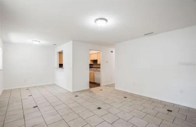 519 S WESTGATE Avenue Gallery 4