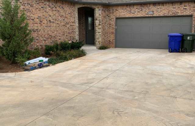 3 bed, 2.5 bath home in the Enclave photos photos