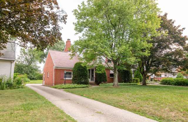 Charming 4-Bedroom Home in Prime Beachwood Location! - 21709 Halworth Road, Beachwood, OH 44122