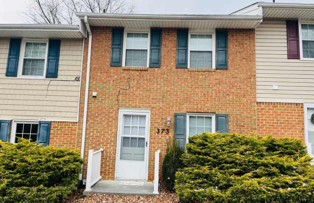 2 Bedroom, 1.5 Bath Townhouse photos photos