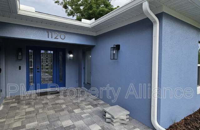 1120 Lincoln Terrace Gallery 3