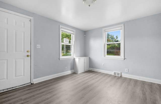 Newly Renovated 2 Bedroom In A Quiet Brooklyn Neighborhood photos photos Newly Renovated 2 Bedroom In A Quiet Brooklyn Neighborhood photos photos