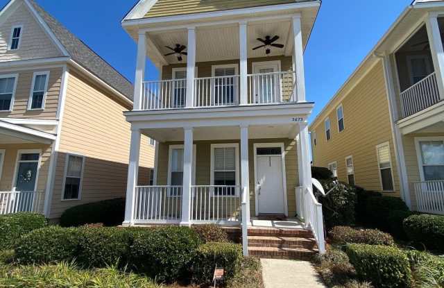 3673 Longfellow Road unit: 2 photos photos