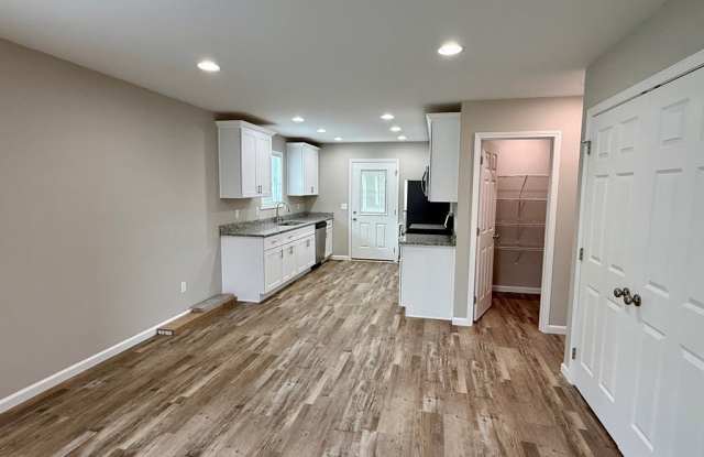 949 Indian Hills Road Gallery 3
