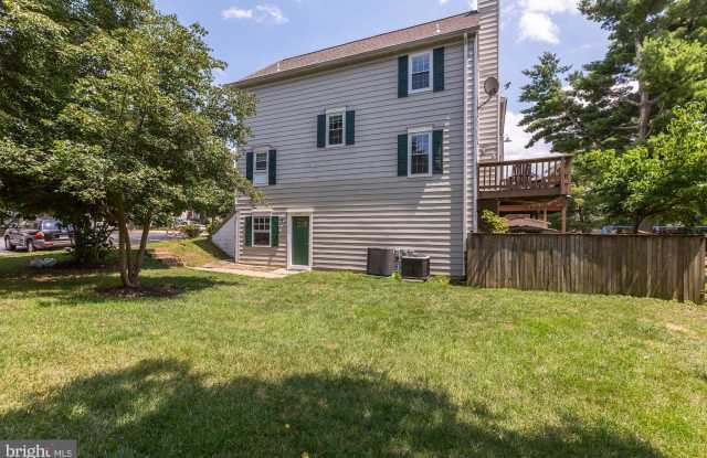 13747 AUTUMN VALE COURT - 13747 Autumn Vale Court, Chantilly, VA 20151
