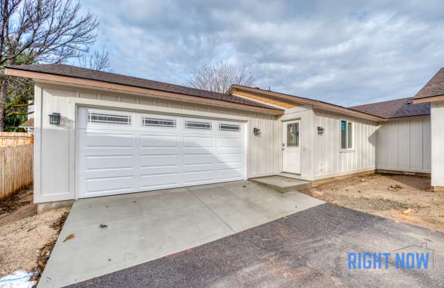 702 Smith Avenue - 1 photos photos