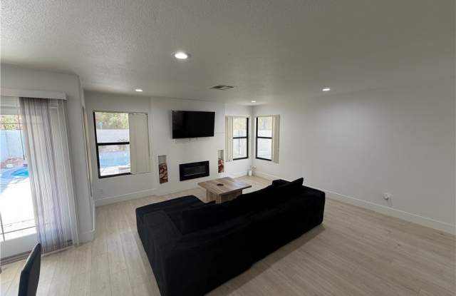 3004 Ocean View Drive Gallery 4