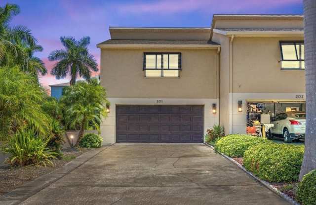 487 PINELLAS BAYWAY S photos photos