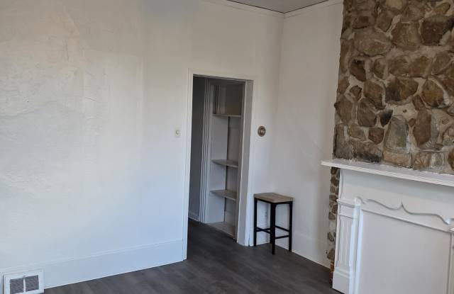 2004 Lowrie Street - 1 photos photos