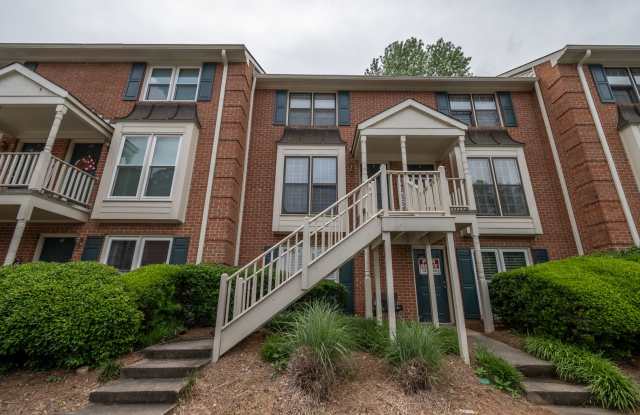 200 E Cloverhurst #18 - PRE-LEASING AUGUST 2027 Gallery 1