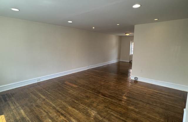 327 W Wingohocking St photos photos