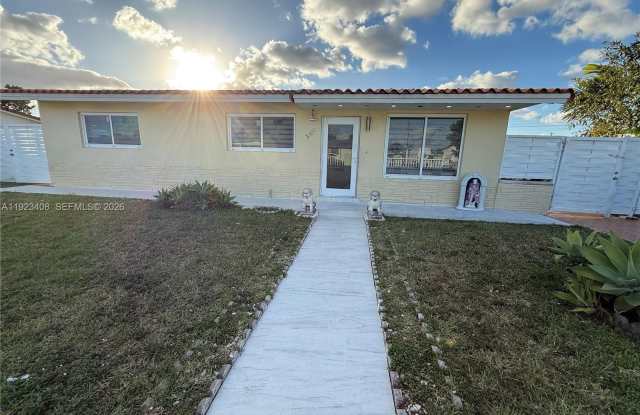 3300 SW 94th Ct photos photos