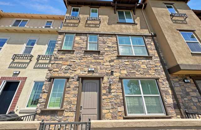 Spacious 3Bd/3.5Ba Home With All Primary Bedrooms in Mission Viejo! photos photos