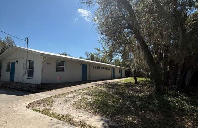 Spacious 4BR/3BA Home on Redmond Street – COMMERCIAL STYLE KITCHEN - Port Charlotte-$500 FIVE HUNDRED off of first month's rent if move in occurs by April 1 2026 photos photos
