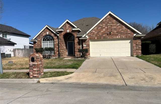 5325 Ridge View Drive - 5325 Ridge View Drive, Watauga, TX 76137