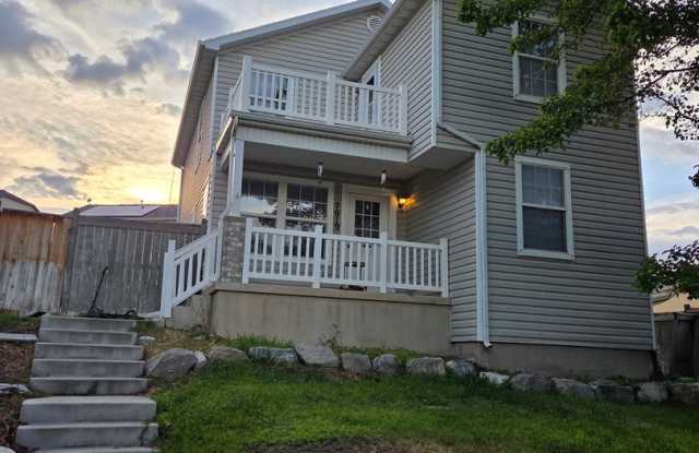 5 Bedroom Home in Eagle Mountain Gallery 3