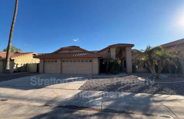 231 E Stonebridge Dr - 231 East Stonebridge Drive, Gilbert, AZ 85234