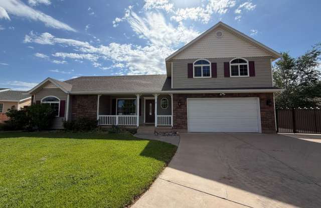 SPACIOUS HOME IN LAVERKIN FOR RENT! photos photos SPACIOUS HOME IN LAVERKIN FOR RENT! photos photos