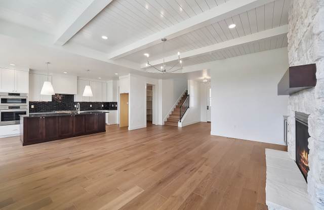 2298 North Buhrstone Place Gallery 3
