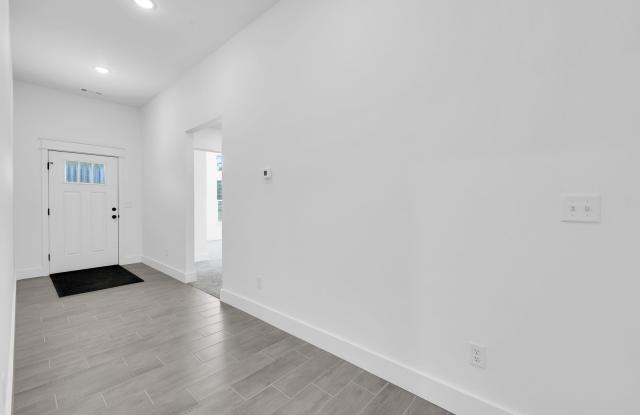 Brand New Home Waiting For you! Gallery 3