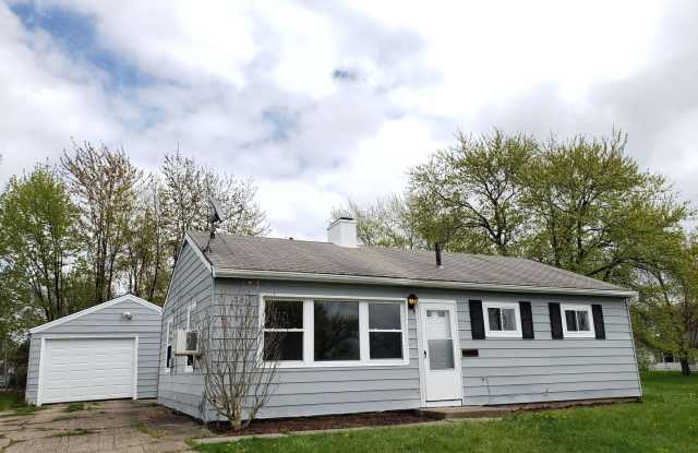 Charming 3-Bedroom Ranch Home on Corner Lot in Lorain photos photos