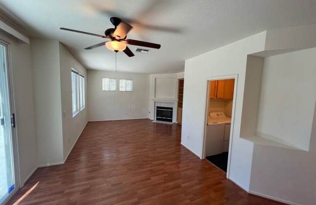 Natoma Station Home Near Schools, Lightrail, Shopping, and More! Gallery 3