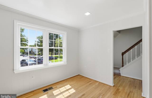 6002 MARDALE Lane Gallery 3
