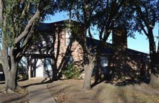 709 Peach Court - 709 Peach Court, Grapevine, TX 76051