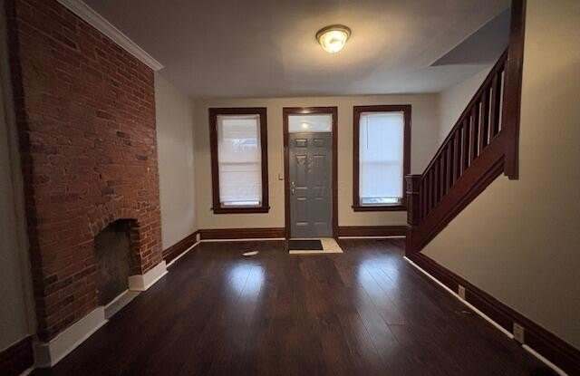 884 E Whittier Street photos photos